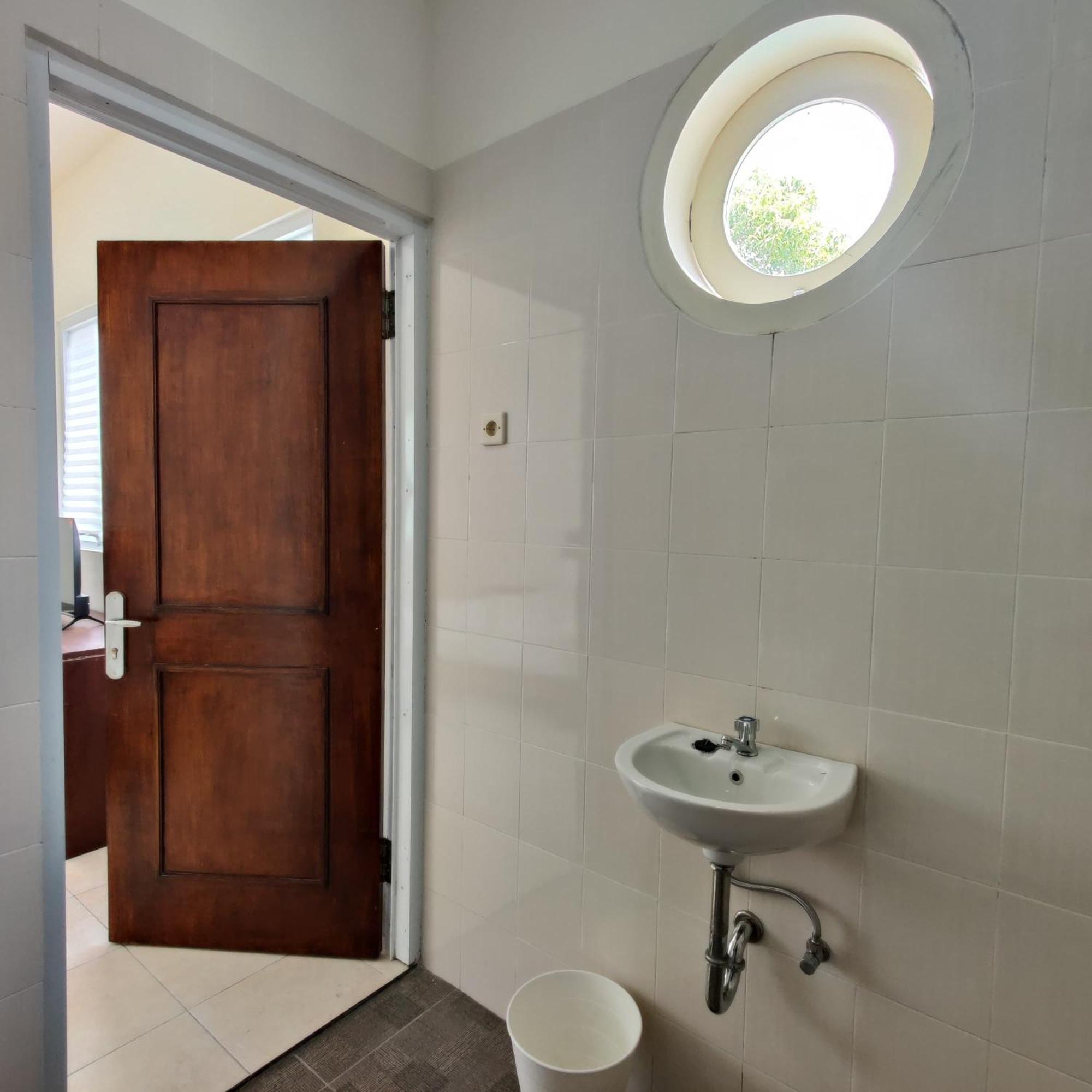 ジャカルタ マイ ホーム バイ フラット06 Bed & Breakfast エクステリア 写真