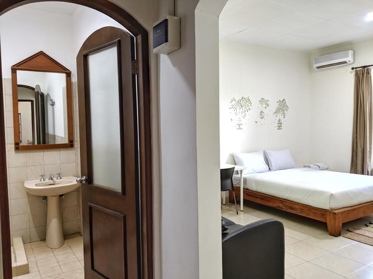 ジャカルタ マイ ホーム バイ フラット06 Bed & Breakfast エクステリア 写真