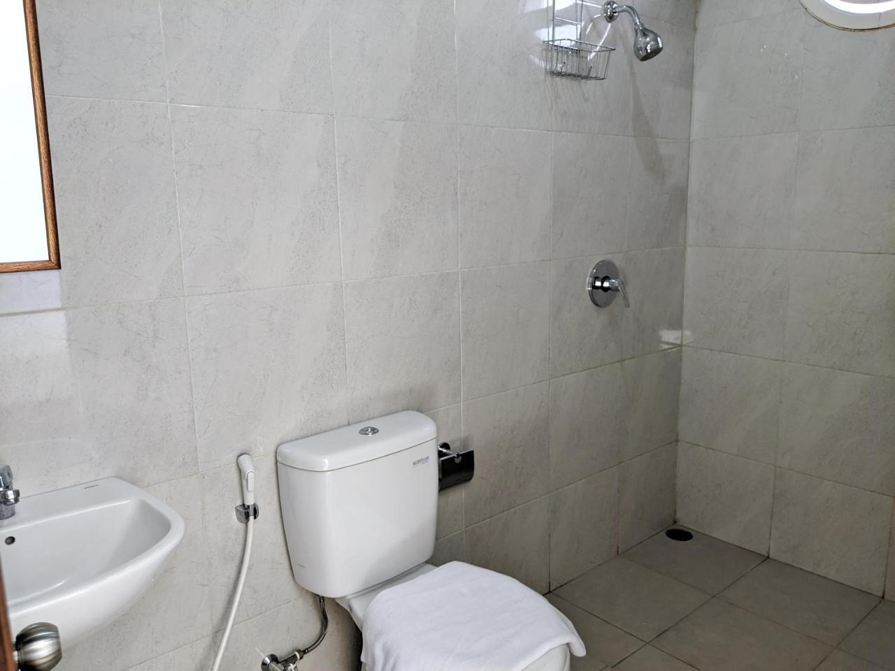 ジャカルタ マイ ホーム バイ フラット06 Bed & Breakfast エクステリア 写真